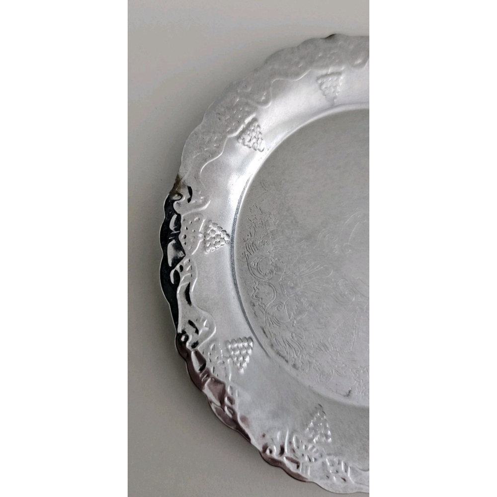3 Small Nickel Plated Embossed Round Platters Trays Etched Ornate Grapes - Picture 7 of 10